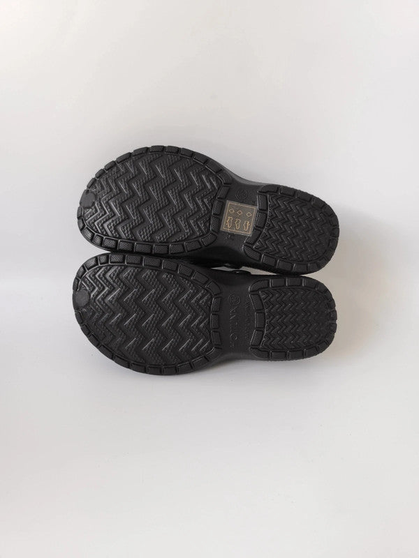 Hot Tuna Clogg 83 Kids Black Clogs Sandals Size UK C13 (EU 32) No Box