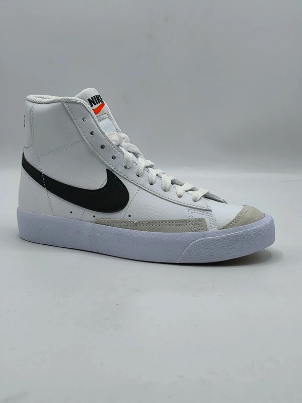 Nike Blazer Mid '77 Unisex Kids Shoes Trainers UK Size 4 With Defects
