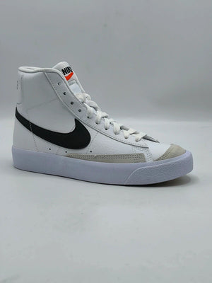 Nike Blazer Mid '77 Unisex Kids Shoes Trainers UK Size 4 With Defects