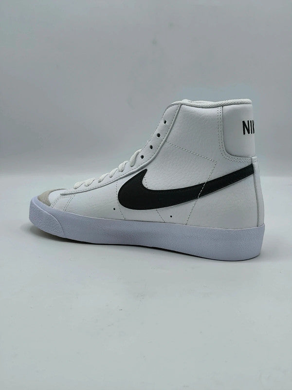 Nike Blazer Mid '77 Unisex Kids Shoes Trainers UK Size 4 With Defects