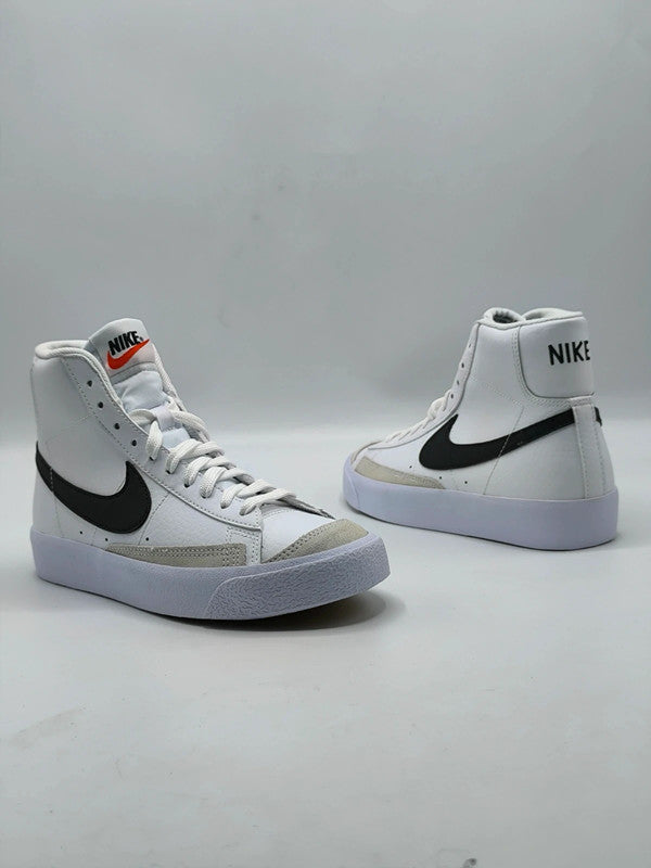 Nike Blazer Mid '77 Unisex Kids Shoes Trainers UK Size 4 With Defects