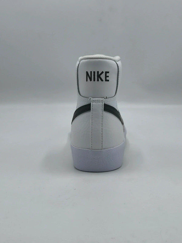 Nike Blazer Mid '77 Unisex Kids Shoes Trainers UK Size 4 With Defects