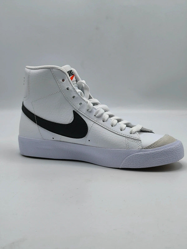 Nike Blazer Mid '77 Unisex Kids Shoes Trainers UK Size 4 With Defects