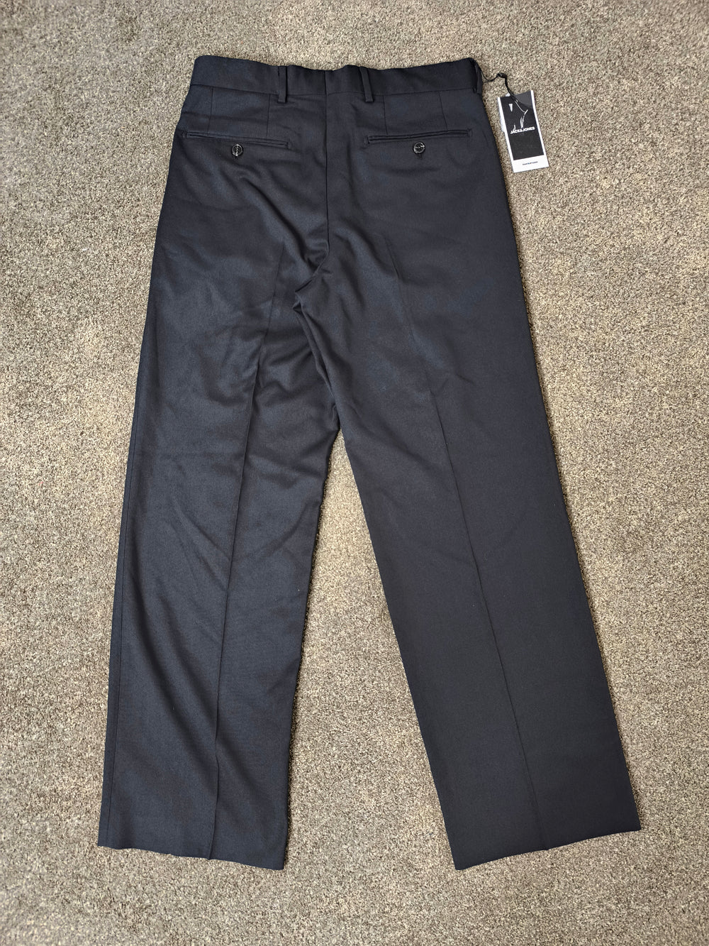 Jack & Jones Wide Leg Pleated Trousers Black W30 x L32 BNWT (Minor Defect)