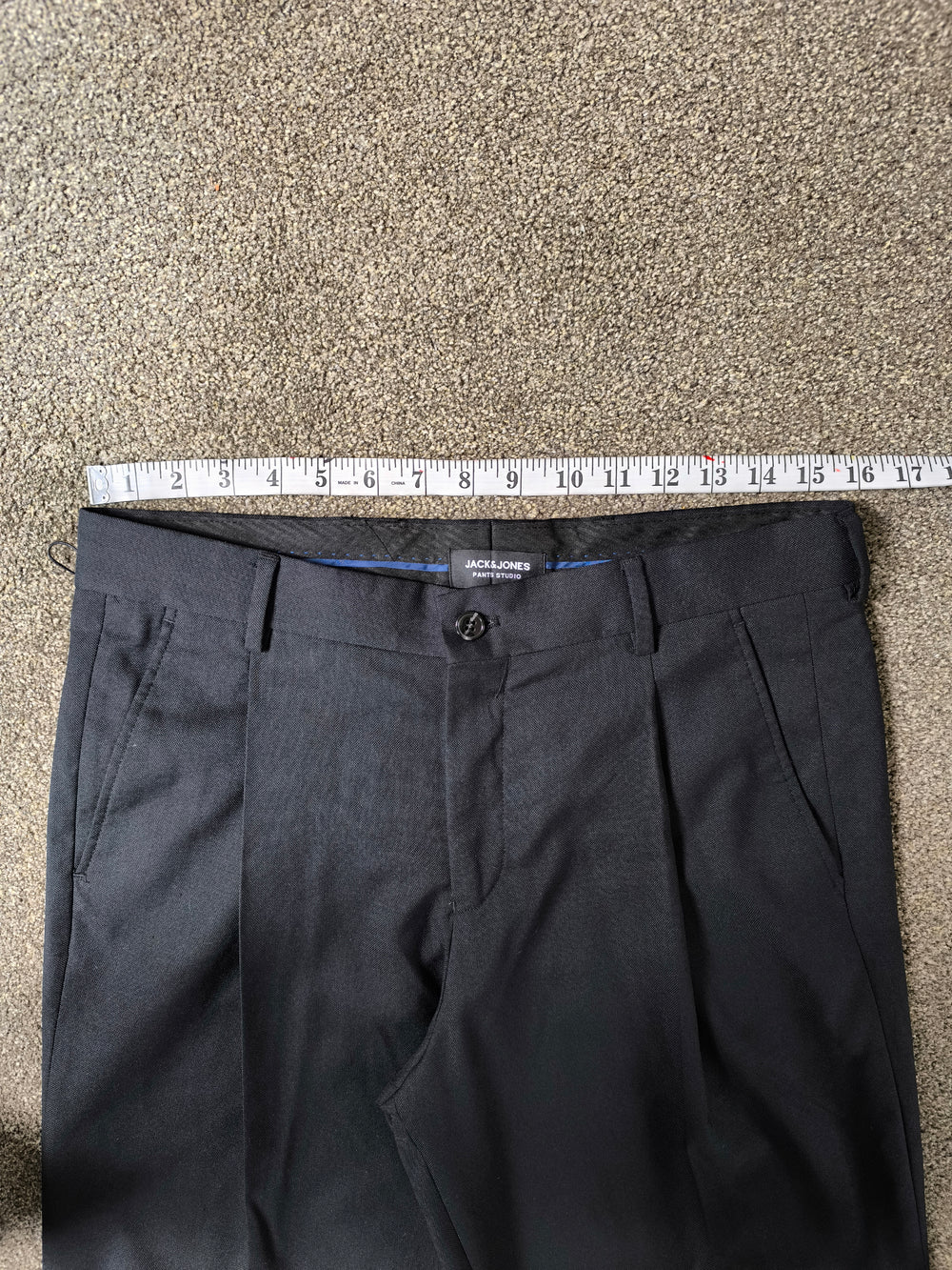 Jack & Jones Wide Leg Pleated Trousers Black W30 x L32 BNWT (Minor Defect)