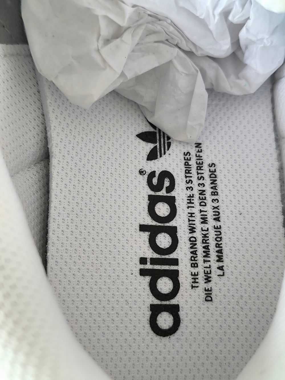 Adidas Superstar Mens Shoes Trainers UK Size 8.5 Brand New