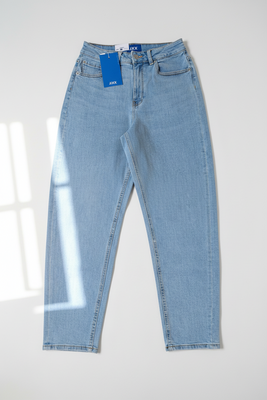 JJXX Light Blue Denim Mom High Waist Jeans W25 L32 - Brand New With Tags