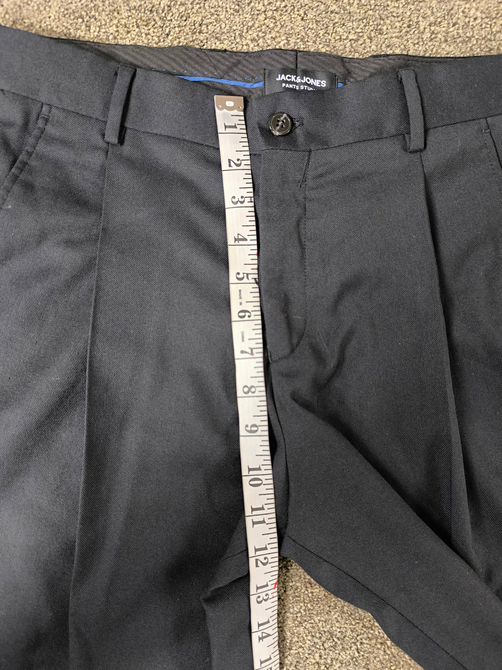 Jack & Jones Wide Leg Pleated Trousers Black W30 x L32 BNWT (Minor Defect)
