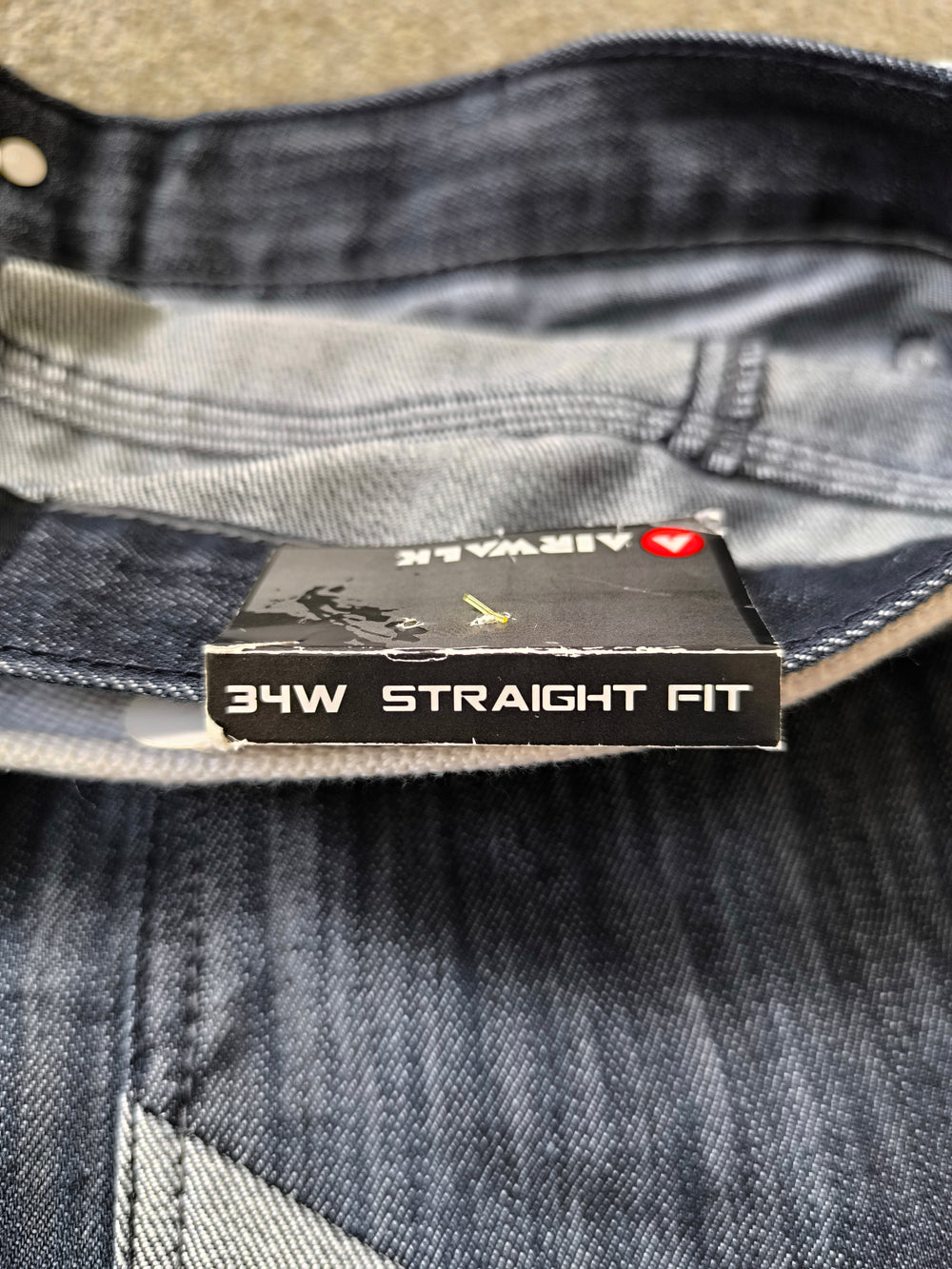 Airwalk Men's Straight Fit Cargo Jeans Dark Wash Blue/Black With White Belt 34W 34L Y2K Skater