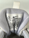 Nike Cosmic Runner GS Kids Shoes Trainers Size UK 4 Brand New Without Box Slight Defect Light Grey White